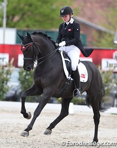 Belgian based Danish Olivia Lamm Nistrup on San Dior showing much progress in the self carriage