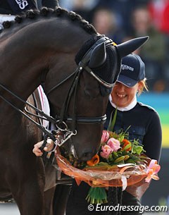 Kipling sees a snack in the bouquet