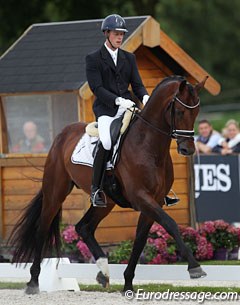 Belgian Brecht d'Hoore on the Dutch warmblood Go on Top MP (by Danone I x Welt Hit II)