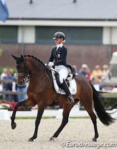 Danish born Luxembourg Kristine Moller on Trakehner Standing O'Vation (by Imperio x Consul). Elegant horse with uphill changes. 