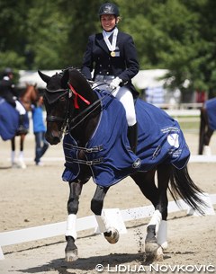 Junior champion Lavinia Macropoulou on Widoc Timbre