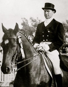 Ivan Kizimov rode Ikhor without noseband at the 1969 Soviet Championships