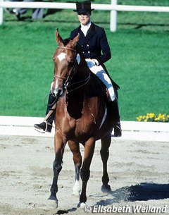 Antonella's mom Veroniqu de Rahm (Favre) on Chant d'Arôme at the 1977 CDN Sankt Gallen