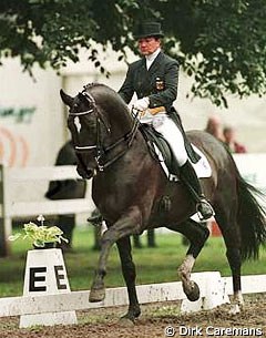 Karin Rehbein and Saint Cloud at the 1998 CDI Schoten :: Photo © Dirk Caremans