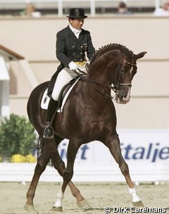Karin Rehbein and Donnerhall at the 1998 World Equestrian Games :: Photo © Dirk Caremans