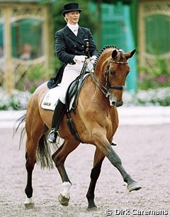 Alexandra Simons-De Ridder and Chacomo at the 1999 CDIO Aachen :: Photo © Dirk Caremans