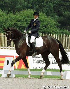 Ingrid Daeleman and Fatima L at the 1999 World Young Horse Championships :: Photo © Dirk Caremans