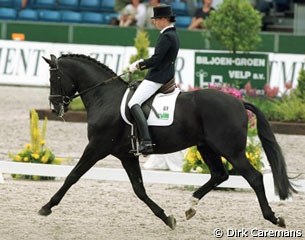 Susan Draper and Del Piero at the 1999 World Young Horse Championships :: Photo © Dirk Caremans