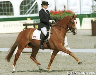 Birgitt van der Eijken on Roval Investment at the 1999 World Young Horse Championships :: Photo © Dirk Caremans