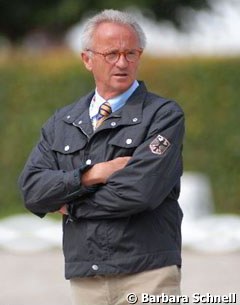 Jurgen Koschel training his students at the 2008 CDIO Aachen :: Photo © Barbara Schnell