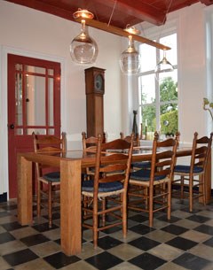 Tile floor in the kitchen