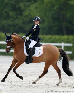Belgian pony rider Noa Joosen and Miss Miracle at the 2019 CDIO Compiègne :: Photo © Astrid Appels