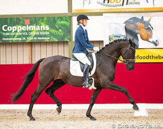 Nora van Houtem on Kenddale at the 2019 Horsefood Talent Competition :: Photo © Digishots