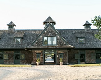 Crosiadore Farm, a professional Oldenburg dressage horse breeding and training facility in Maryland, U.S.A.