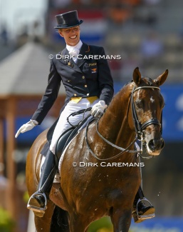 Anky van Grunsven with Krack C (by Flemmingh x Beaujolais) at the 2002 World Equestrian Games in Jerez :: Photo © Dirk Caremans