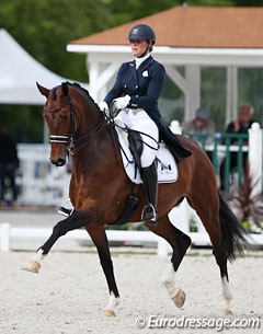 Mara de Vries and Farzana at the 2017 CDIO Compiegne :: Photo © Astrid Appels