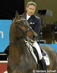 Oliver Luze on Carabas at the 2006 CDI Frankfurt :: Photo © Schnell