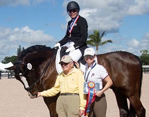 Nancy Binter on Arend Z with Dr. Rakowitz and Katie Riley of Performance Farm