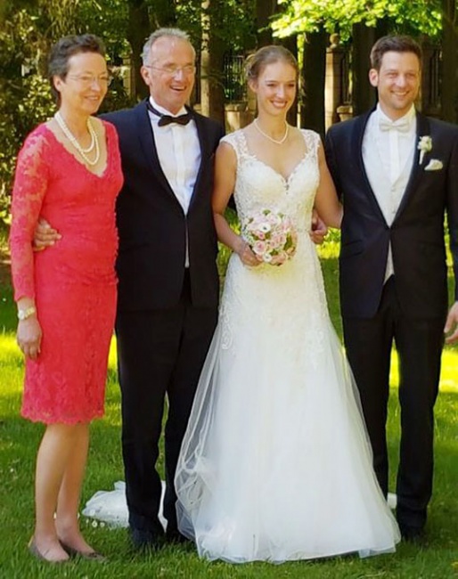 Newly weds Fabienne Lutkemeier and Ingo Müller with Fabienne's parents