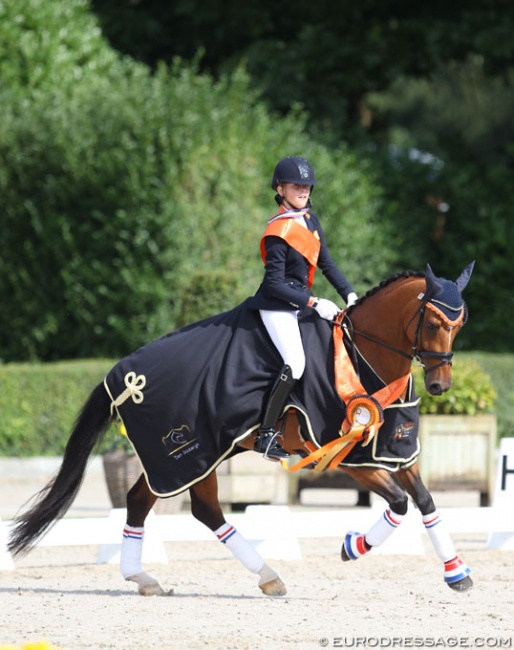 Sanne Buijs and Happy Feet win the 2017 European Children Championships :: Photo © Astrid Appels