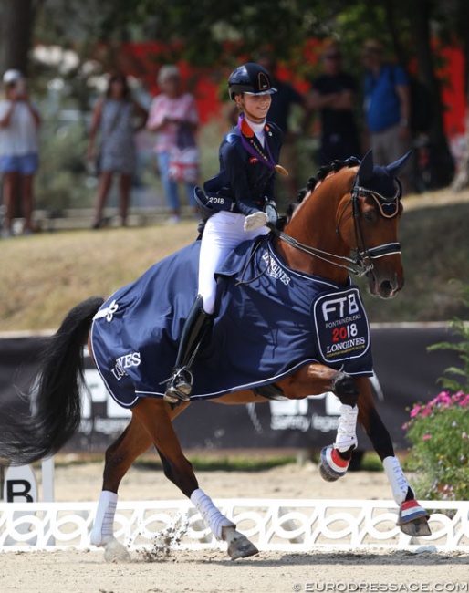 Daphne van Peperstraten wins kur gold at the 2018 European Junior Riders Championships :: Photo © Astrid Appels