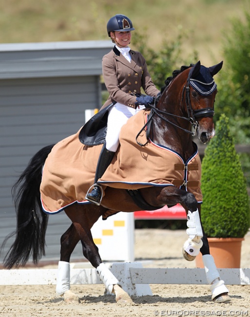 Big smile: Anke Moordtgat and Estee Lauder win the PSG at the 2018 CDI Leudelange :: Photo © Astrid Appels