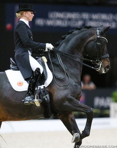 Jessica von Bredow-Werndl and Unee BB at the 2018 World Cup Finals in Paris :: Photo © Astrid Appels
