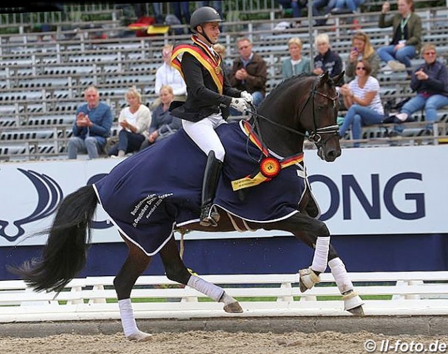 Frederic Wandres on Zucchero win the 5-YO final at the 2018 Bundeschampionate :: Photo © LL-foto