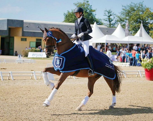 Jessica Michel and Dorian Grey de Hus at the 2018 French Young Horse Championships :: Photo © Les Garennes