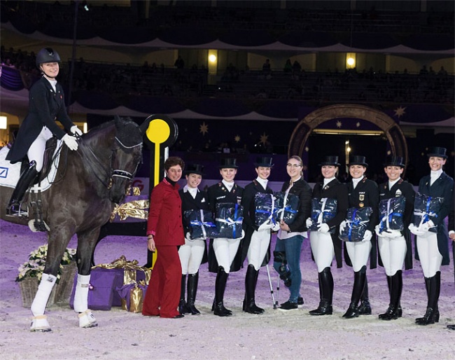 The 2019 Deutsche Bank Equestrian Sport Academy Grant Recipients with Monica Theodorescu :: Photo © Thomas Hellmann