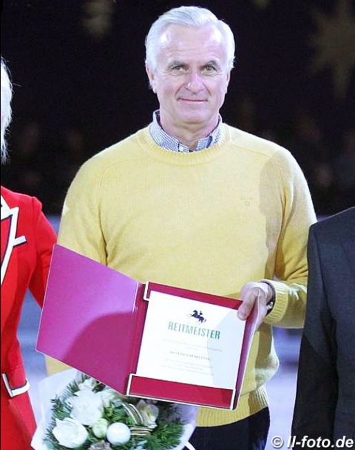 Wolfram Wittig receives the title of Riding Master and is honoured at the 2018 CDI Frankfurt :: Photo © LL-foto