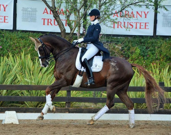 Joyce Lenaerts and Ubique warming up for the 2015 CDI Barcelona :: Photo © Sara Martinez
