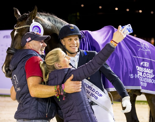 Celebrating with a selfie! Denmark’s Daniel Bachmann Andersen pictured with his wife Tiril Bachmann Anerud and Robbie Sanderson after winning the tenth and last leg of the FEI Dressage World Cup™ 2018/2019 Western European League at ’s-Hertogenbosch (NED) with Blue Hors Zack :: Photo © Leanjo de Koster)