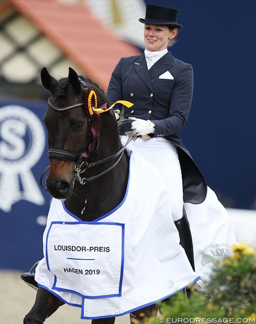 Senta Kirchhoff and L'Arbuste win the Louisdor Cup qualifier in Hagen :: Photo © Astrid Appels