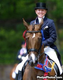 Susan Dutta and Westside Lady win the 2002 U.S. Small Tour Championships :: Photo © Mary Phelps
