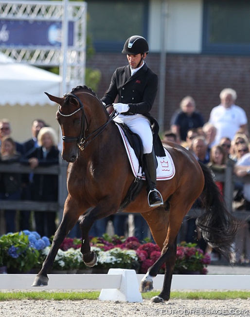 Severo Jurado Lopez and Fiontini at the 2017 World Young Horse Championships :: Photo © Astrid Appels