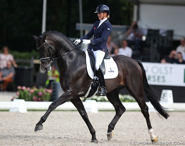 Emmelie Scholtens and Indian Rock at the 2018 World Young Horse Championships :: Photo © Astrid Appels