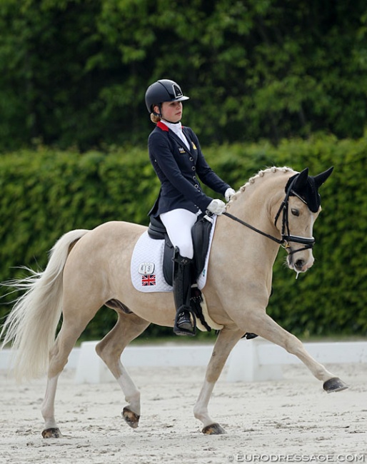 Annabella Pidgley and Cognac IX at the 2019 CDIO Compiègne :: Photo © Astrid Appels