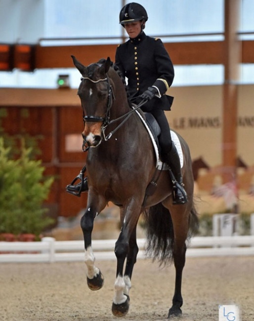 Pauline Vanlandeghem on Dakota de Hus :: Photo © Les Garennes