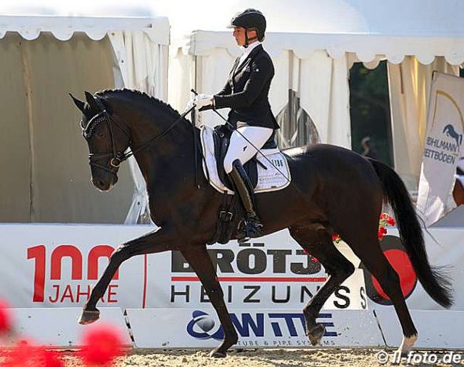 Tessa Frank and Flying Nymphenburg at the 2019 Rastede Bunschampionate qualifier :: Photo © LL-foto