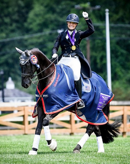 Callie Jones and Don Philippo :: Photo © Andrea Evans