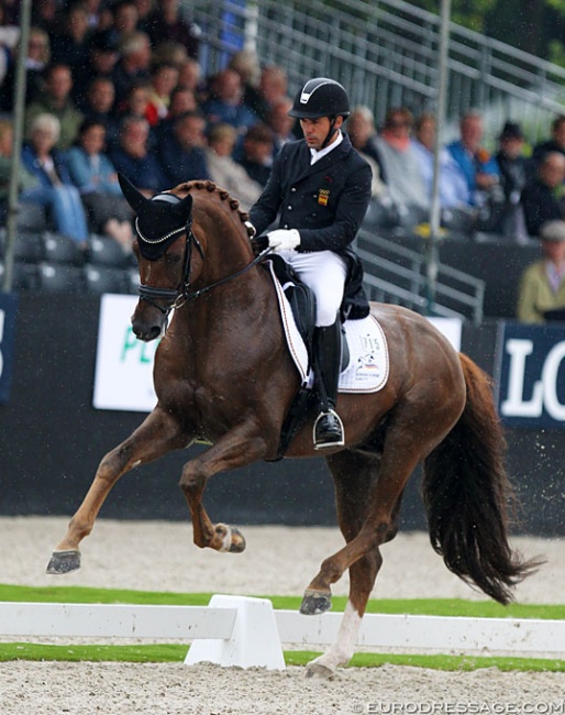 Severo Jurado Lopez and D'Avie at the 2019 World Young Horse Championships :: Photo © Astrid Appels