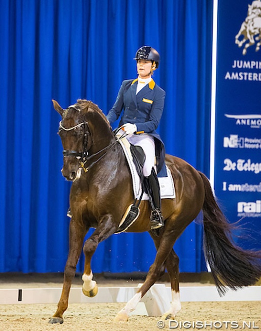 Adelinde Cornelissen and Fleau de Baian at 2018 Jumping Amsterdam :: Photo © Digishots