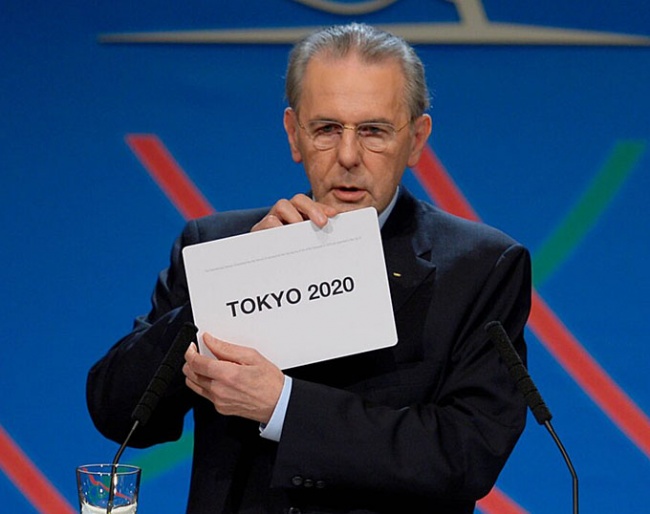 Former IOC president Jacques Rogge (BEL) announcing Tokyo won the bid for the 2020 Olympic Games :: Photo © IOC