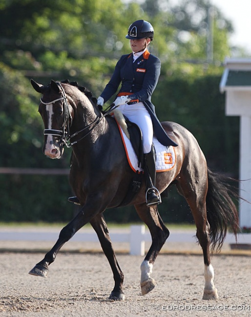 Dutch junior Annemijn Boogaard and Fullspeed at the 2019 European Youth Championships :: Photo © Astrid Appels