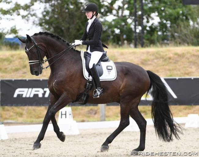 Laura Gotteberg Jakobsen and Romio Hojris at the 2020 CDN Hjallerup :: Photo © Ridehesten