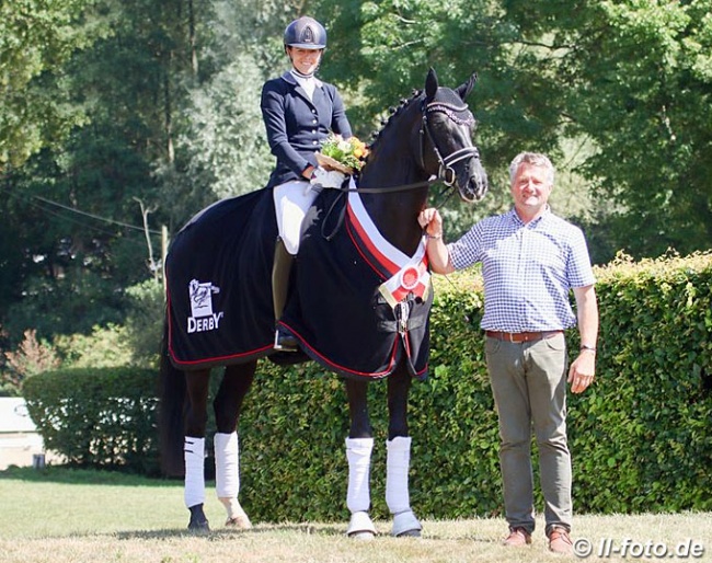 Johanna Klippert on Fashion in Black with owner Wilhelm Holkenbrink :: Photo © LL-foto