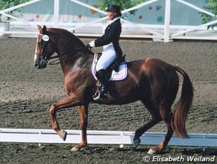 A Thoroughbred at the highest level of dressage sport: Hilda Gurney on Keen xx at the 1984 Olympic Games :: Photo © Elisabeth Weiland