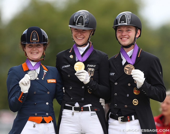 Jeanine Nieuwenhuis, Ann-Kathrin Lindner, Raphael Netz on the individual podium at the 2020 European Under 25 Championship :: Photo © Astrid Appels