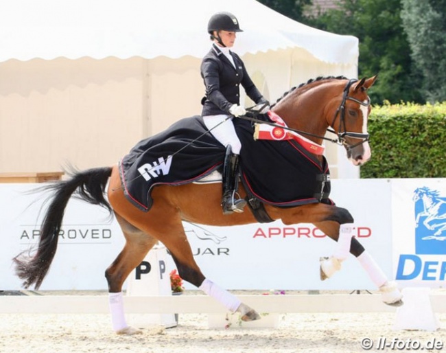 Annika Korte and Beliza at the 2020 Westfalian Young Horse Championships in Munster :: Photo © LL-foto